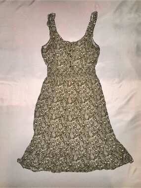 lark and grey dresses + | | Lark Grey Floral Short Sleeves Soft Flowing Fabric Aline Dress With Pockets solid clothing